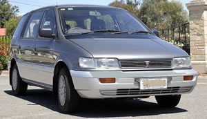 Mitsubishi Nimbus vehicle pic